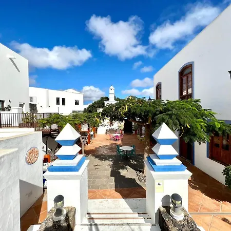 Apartmán Doble Clasica Con Desayuno, Wifi Y Hermosa Piscina En Yaiza *