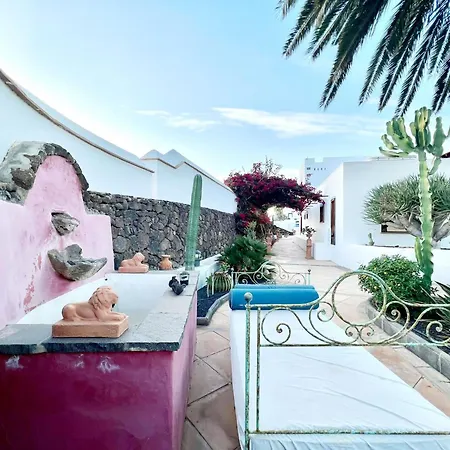 Doble Clasica Con Desayuno, Wifi Y Hermosa Piscina En Yaiza 아파트