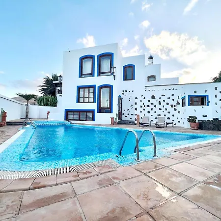 Doble Clasica Con Desayuno, Wifi Y Hermosa Piscina En Yaiza Apartament